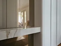 Недвижимость Трехкомнатная квартира в центре: 1