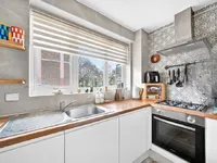 Недвижимость Derbyshire Street: 13