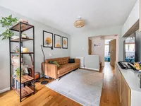 Недвижимость Henley Drive: 1