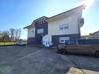 Недвижимость Трехкомнатная квартира в Новом Добрунье: 1