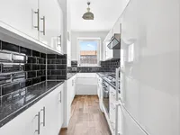 Недвижимость James Middleton House, Middleton Street: 10