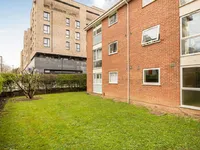 Недвижимость Sunninghill Court, Bollo Bridge Road: 7