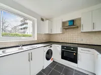 Недвижимость Sunninghill Court, Bollo Bridge Road: 13