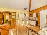 Недвижимость Семейный дом 715 м², Побри: 2