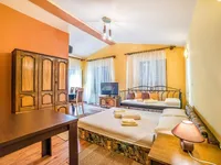 Недвижимость Семейный дом 715 м², Побри: 24