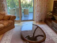 Недвижимость Трехкомнатная квартира 72 м²: 4