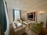 Недвижимость Трёхкомнатная квартира в центре: 2