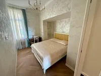 Недвижимость Трёхкомнатная квартира в центре: 12