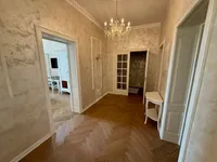 Недвижимость Трёхкомнатная квартира в центре: 17