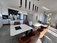 Недвижимость Трехкомнатная квартира в Опа́тии: 1