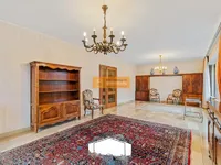 Недвижимость House 4 bedrooms for sale in Howald: 4