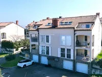 Недвижимость Квартира, 4-комнатная: 3