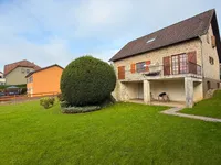 Недвижимость House 6 bedrooms for sale in Useldange: 1