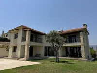 Недвижимость 4 Bedroom Villa For Sale in Parekklisia, Limassol: 2