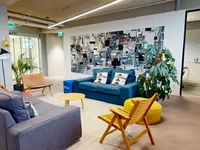 Недвижимость Офисное помещение в центре: 2