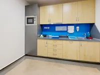 Недвижимость Офисное помещение в центре: 4