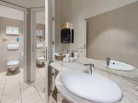 Недвижимость Офисное помещение в центре: 8