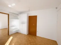 Недвижимость Офисное помещение в центре: 7