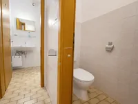 Недвижимость Офисное помещение в центре: 10