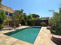 Недвижимость Villa Petit Juas: 2