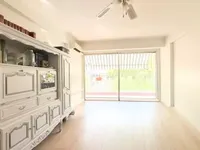 Недвижимость Villa Carnot: 1
