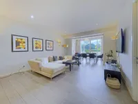 Недвижимость Villa Pointe Croisette: 3