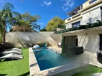 Недвижимость Villa Petit Juas: 1