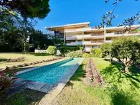 Недвижимость Villa Petit Juas: 2