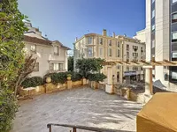 Недвижимость Villa République Cannes: 13
