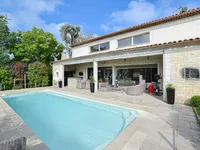 Недвижимость Villa Croix Des Gardes: 1