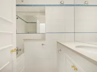 Недвижимость Bourne Street: 1