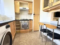 Недвижимость Hallfield Estate: 1