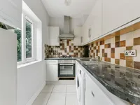 Недвижимость Oaklands Grove: 3