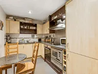 Недвижимость Dolphin House, Smugglers Way: 12