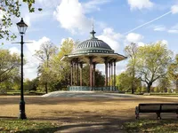 Недвижимость Voltaire Road: 4