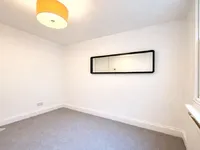 Недвижимость Voltaire Road: 8