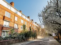 Недвижимость Cherry Garden Street: 11