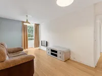 Недвижимость Bramlands Close: 12