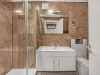 Недвижимость Bramlands Close: 16