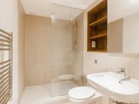 Недвижимость Bromyard Avenue: 1