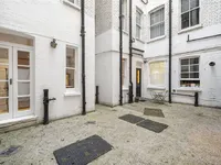 Недвижимость Holland Park Gardens: 1