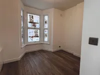 Недвижимость Askew Road: 9