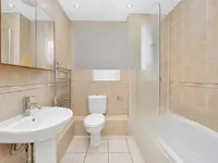 Недвижимость Robson Avenue: 1