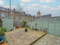 Недвижимость Howard Road: 3