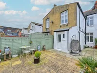 Недвижимость Howard Road: 4