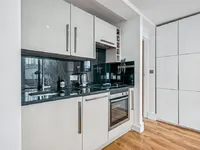 Недвижимость Queens Head Street: 1