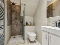 Недвижимость Queens Head Street: 4