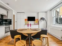 Недвижимость Queens Head Street: 5