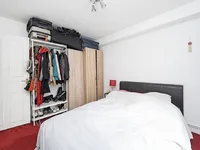 Недвижимость Mile End Road, Stepney: 2