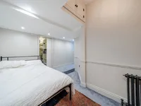 Недвижимость Knatchbull Road: 7